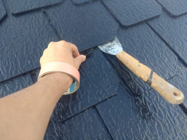 タスペーサー挿入
塗料で隙間が埋まらないように隙間を確保し、雨水の流れと通気性を良くします。