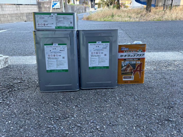 使用材料
