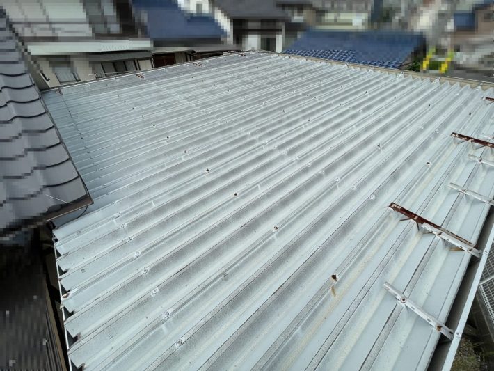 春日井市柏原町　S様邸　車庫屋根塗装工事